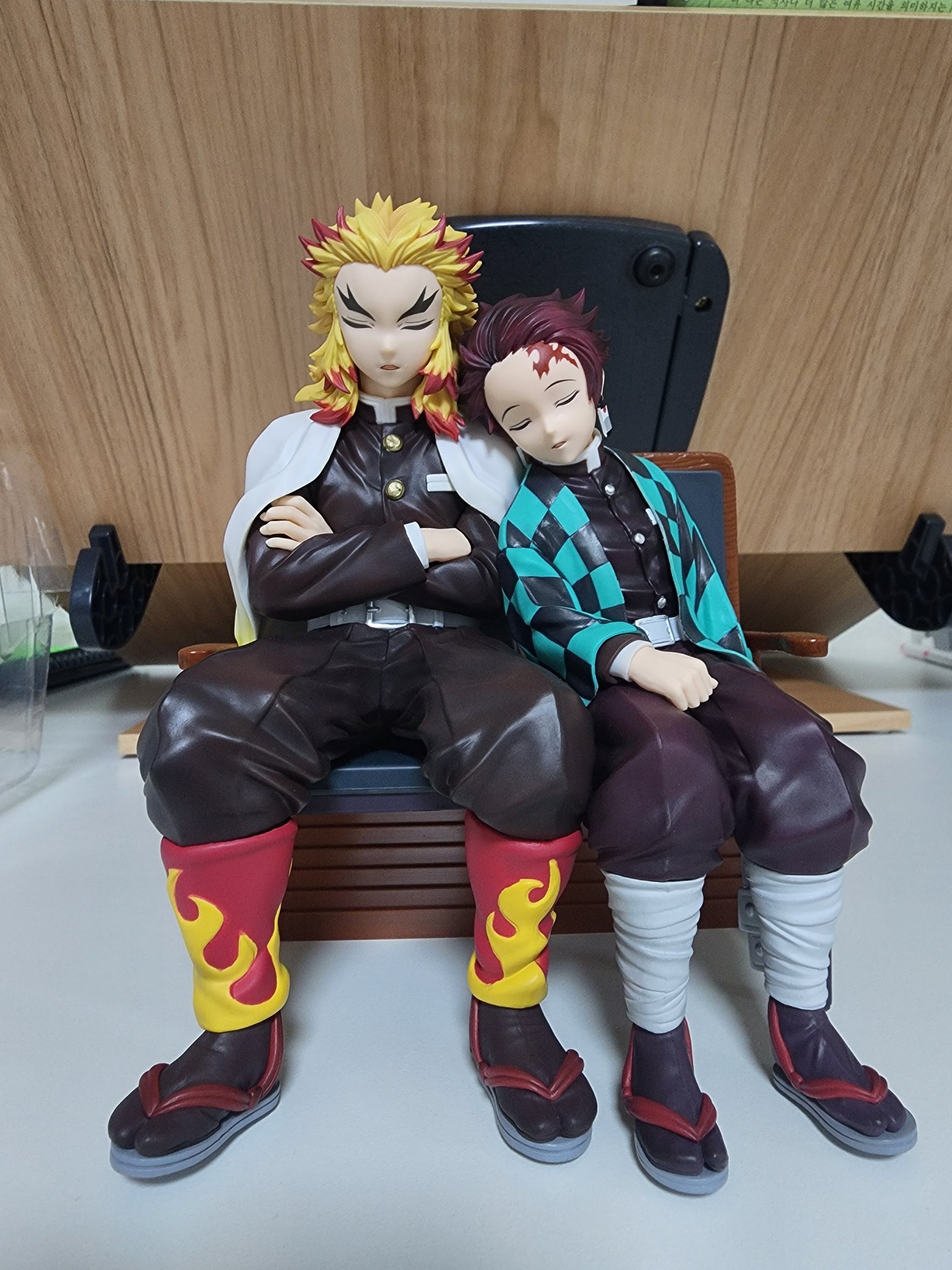 순애 게이의 신혼열차 초야 피규어 (1)